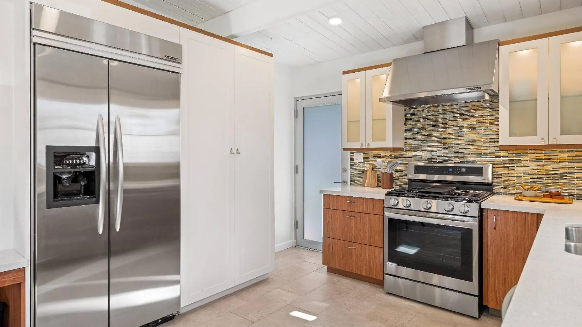 Holiday home Luxurious Tennis Club Bungalow 1 With Mountain Views And Walks To Downtown Palm Springs!